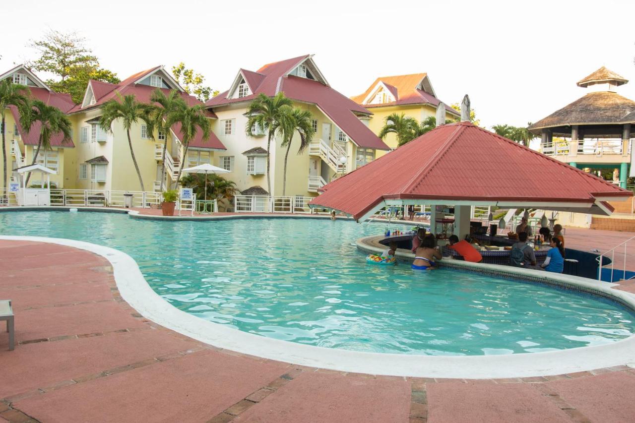 E 20 Mystic Ridge Ocho Rios Apartment Ngoại thất bức ảnh