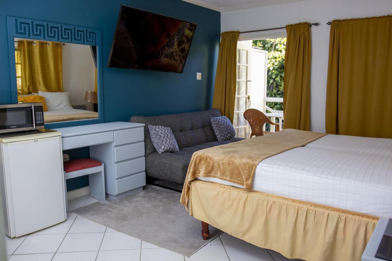 E 20 Mystic Ridge Ocho Rios Apartment Ngoại thất bức ảnh