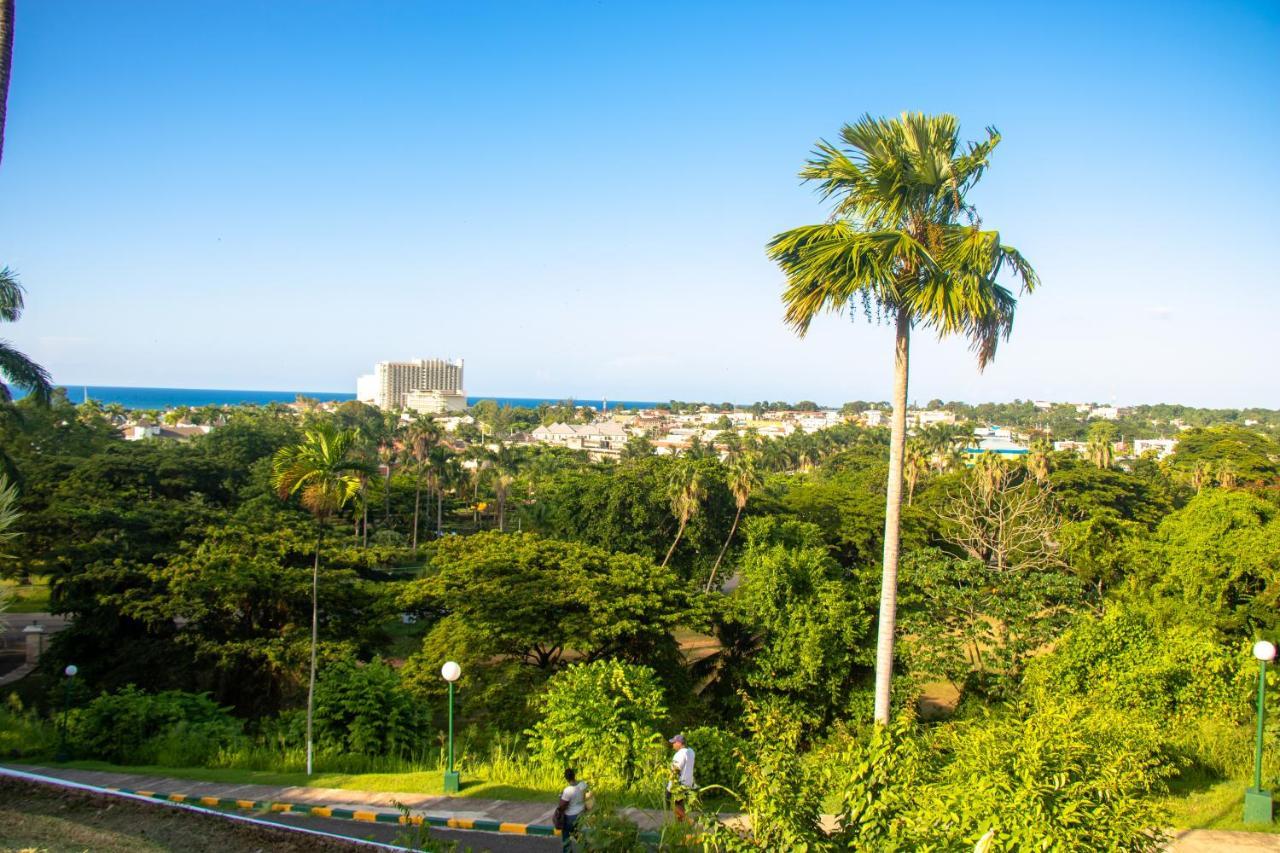 E 20 Mystic Ridge Ocho Rios Apartment Ngoại thất bức ảnh