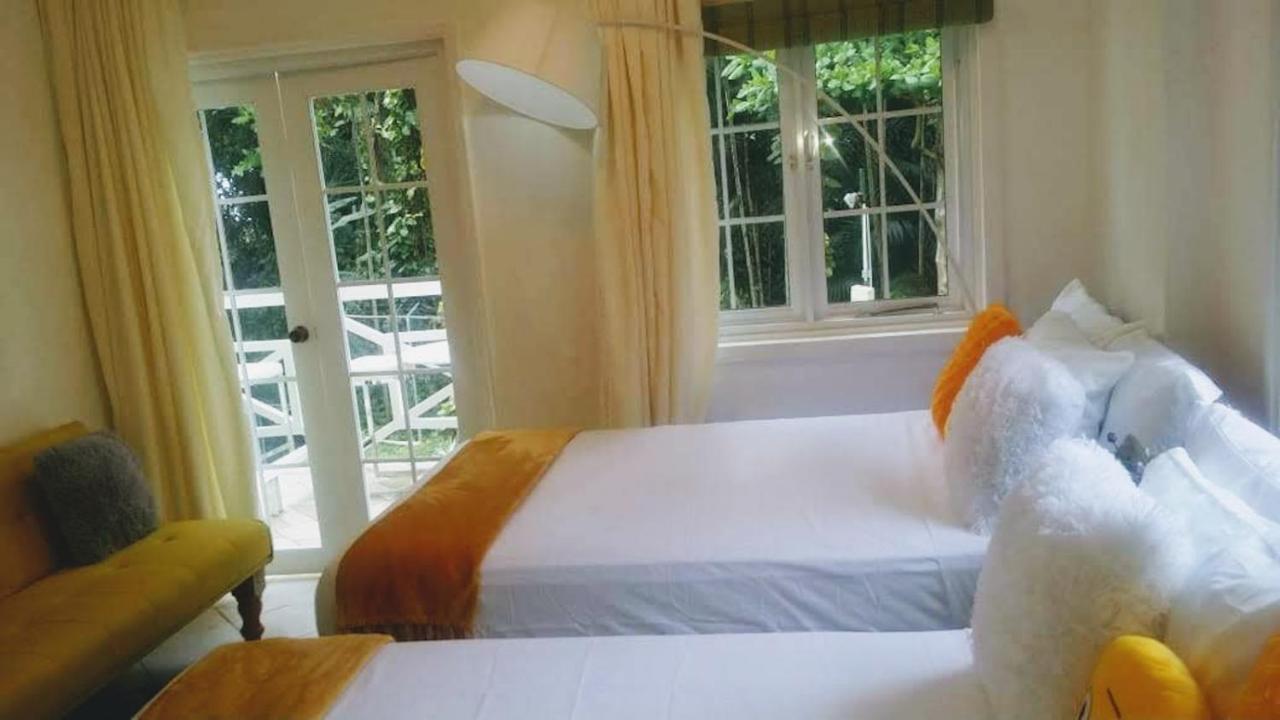 E 20 Mystic Ridge Ocho Rios Apartment Ngoại thất bức ảnh